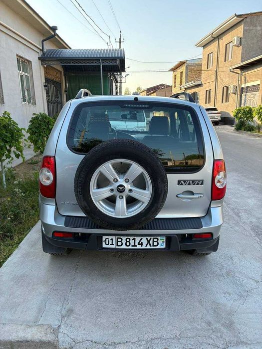 Chevrolet Niva ВАЗ 2123 "Bertone", 2014 год, пробег: 147 000