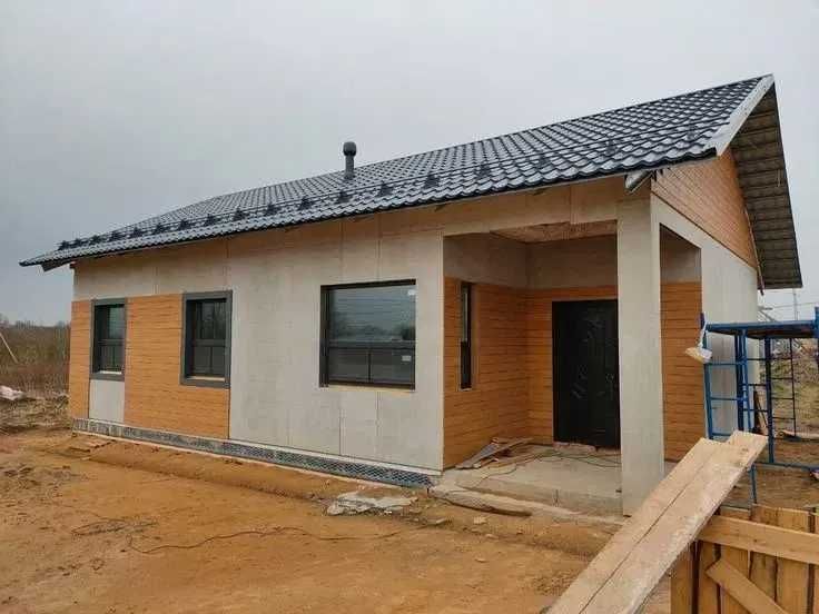 Case pe structura metalica