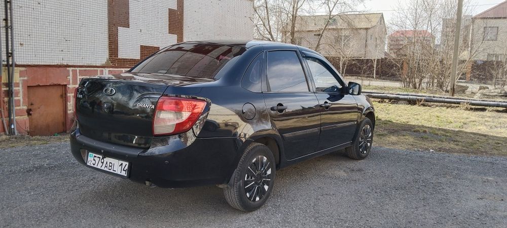 Продам машину ваз гранта