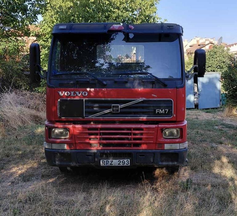 Volvo F7 за контейнери