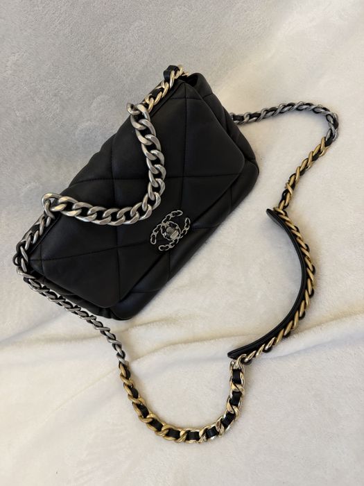 Geanta Chanel din piele