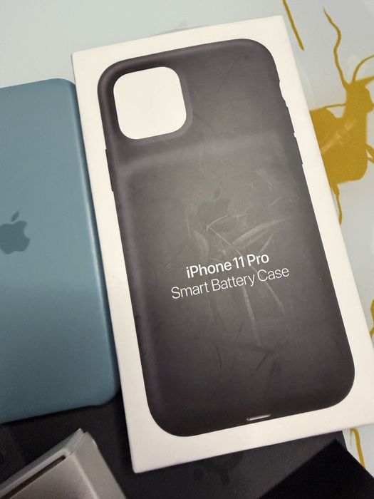 Vand Smart Battery Case 11 Pro Alb/Negru