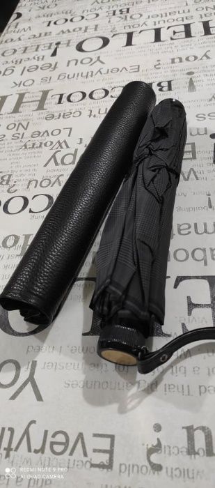 Стар ретро чадър,от 70-те и 80-те години. НОВ!