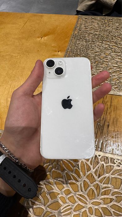 Iphone 14  В идеяльном сосстаянием