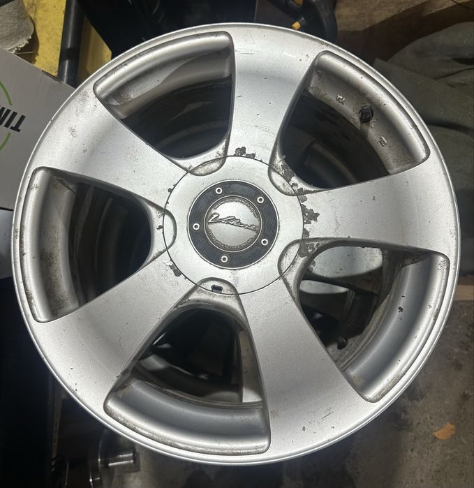 Продам диски на 17