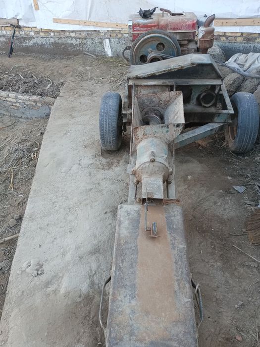 Gʻisht quyish stanoki