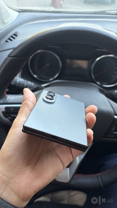 Samsung fold8 Graphite, 256gb, 2 ta imea o’tgan.