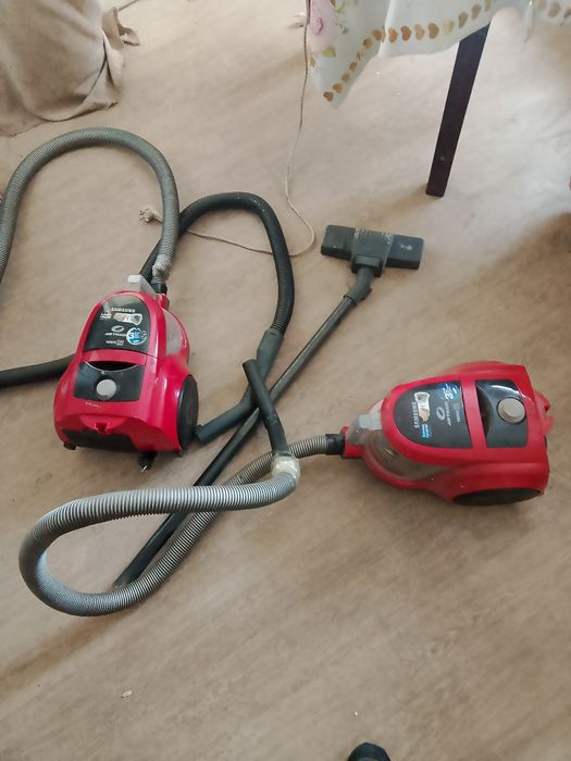 Продам два утюга и два пылесоса