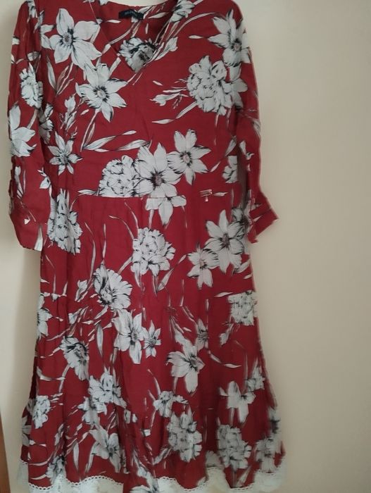 Продается импортное  платье 46-48 разм .новое