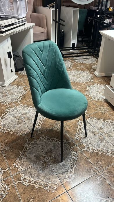 Продам стулья срочно