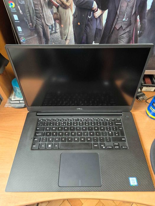 Dell Precision 5540 Windows 11 Pro for Workstations intel Xeon E-2276M 1TB NVMe SSD. 32GB DDR4 2667MHz .15.6"  Nvidia Quadro T1000