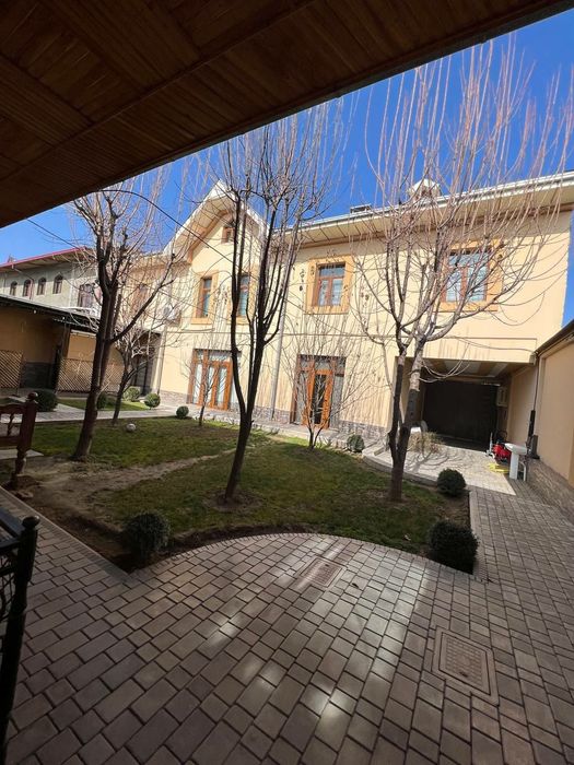 Дом участок в назарбеке