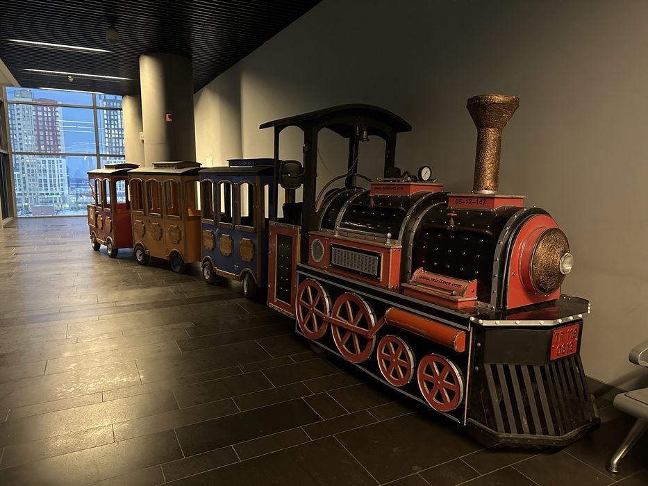 Детский паровозик электрический