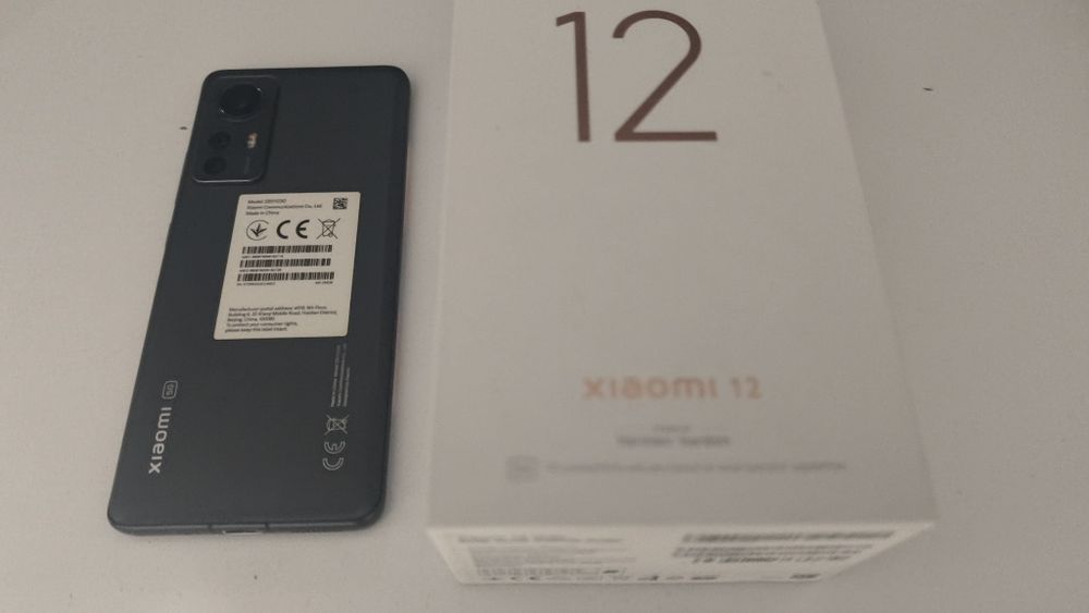 Xiaomi 12 foarte bine intretinut, achizitionat de nou
