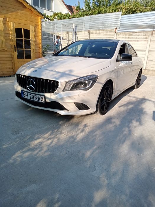 Vând Mercedes CLA180 diesel consum 4litri/100 km