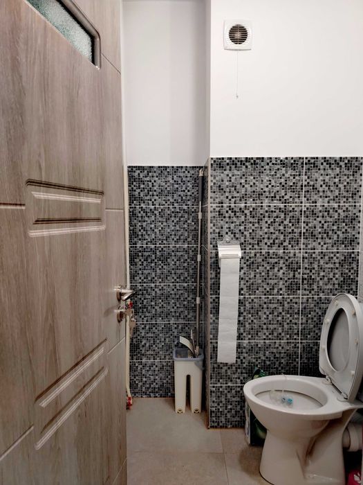 Zona centrala - vand apartament, 3 camere