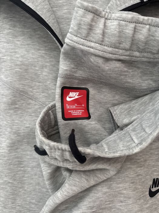 Nike tech fleece S