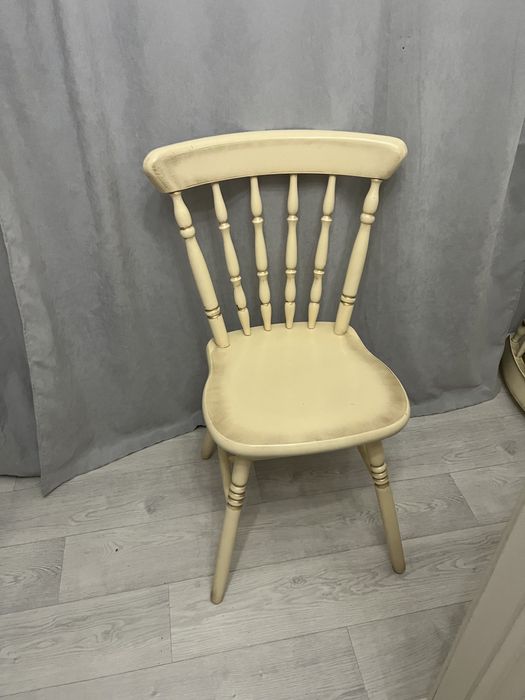 Стулья две штуки