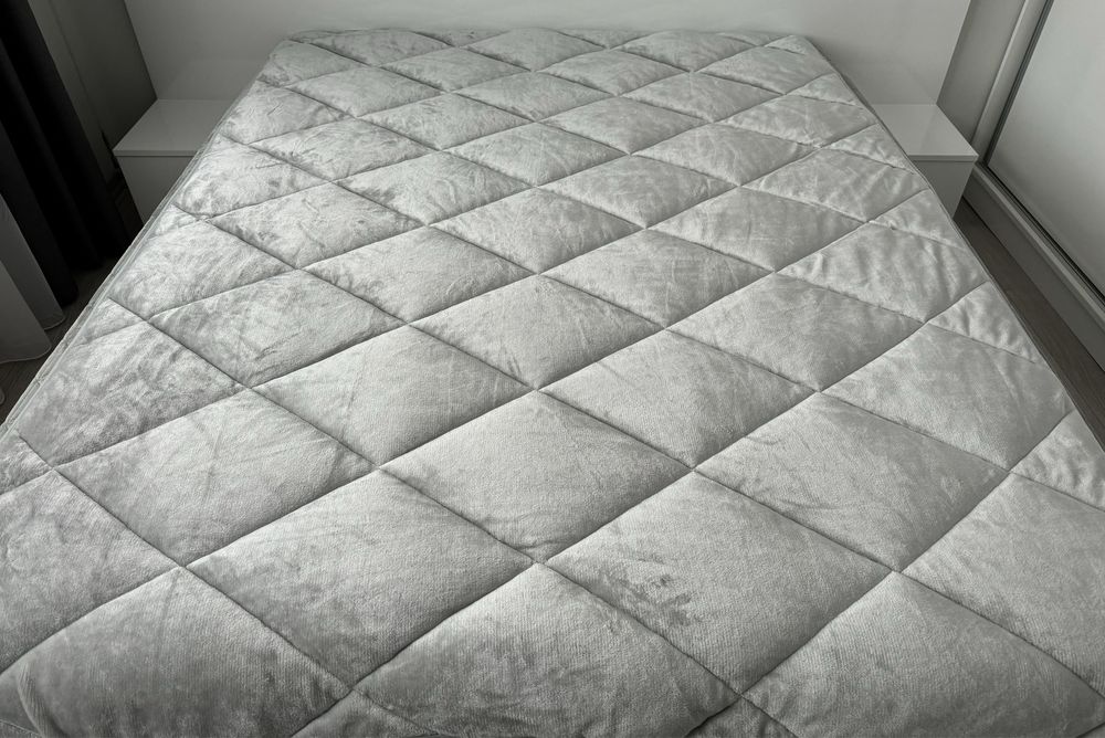 Нови плюшени двулицеви завивки