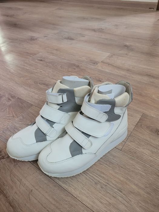 Продам ортопедические ботинки