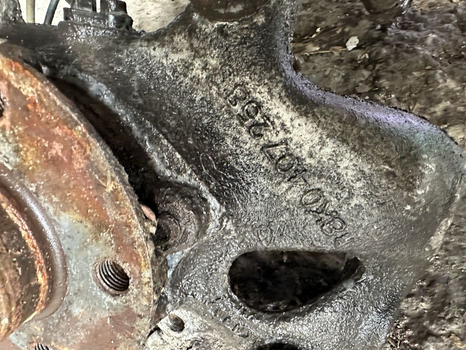 Fuzeta fata stanga dreapta audi a4 b8 b8.5