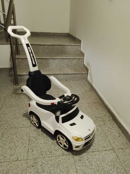 Детска кола за бутане