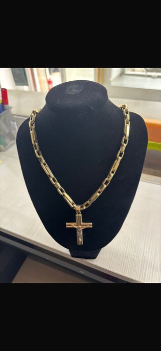 Lant aur 14 K cu cruce  450 lei gramul