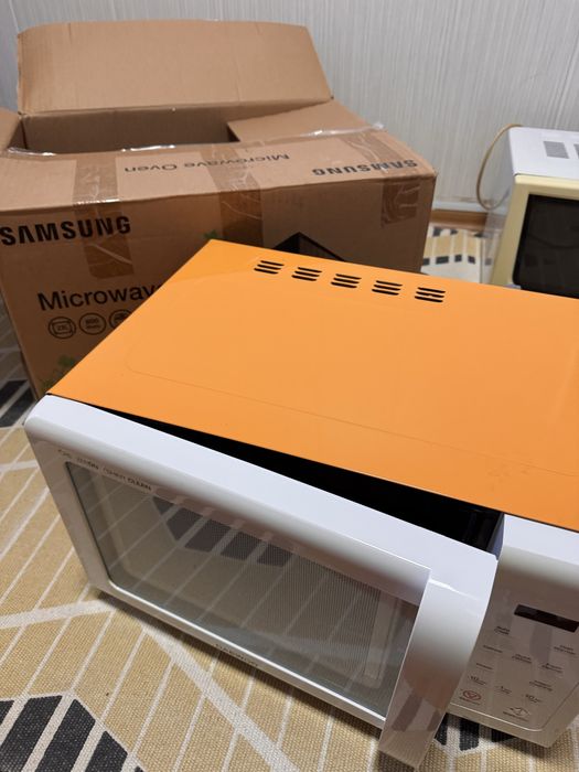 Cuptor microunde Samsung