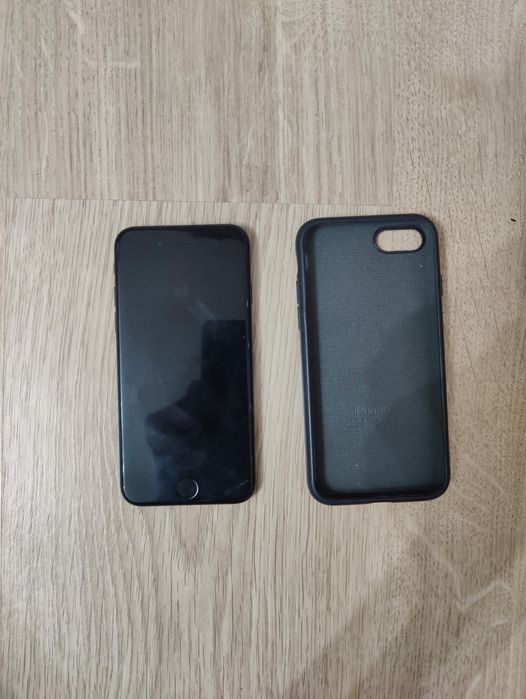 Срочно Iphone SE 2020 года