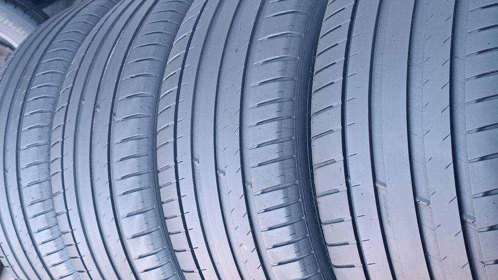 275/45/21 Michelin