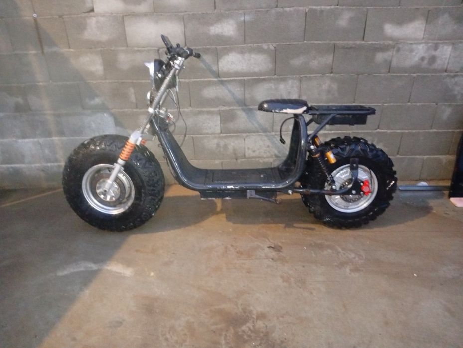 Dezmembrez piese Scuter electric city coco roti 25 8 12 motor 3000w