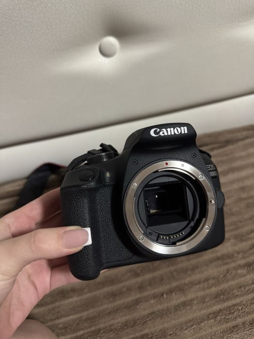 Камера кэнон 2000d