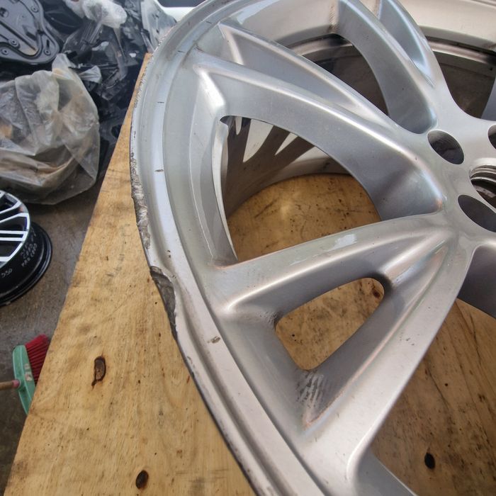 Tesla Y  19" джанта