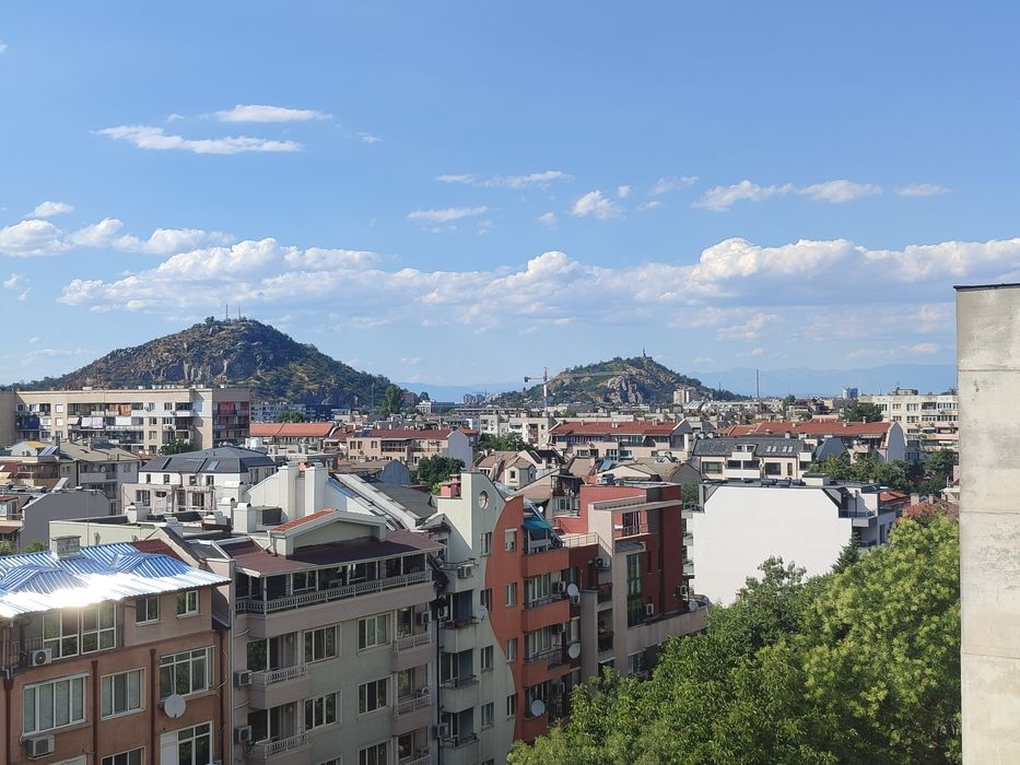 Продава се Тристаен апартамент в Пловдив, Кючук Париж - 75 кв.м за 1467 €/кв.м - Снимка #13