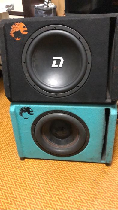 Продам  2 сабвуфера