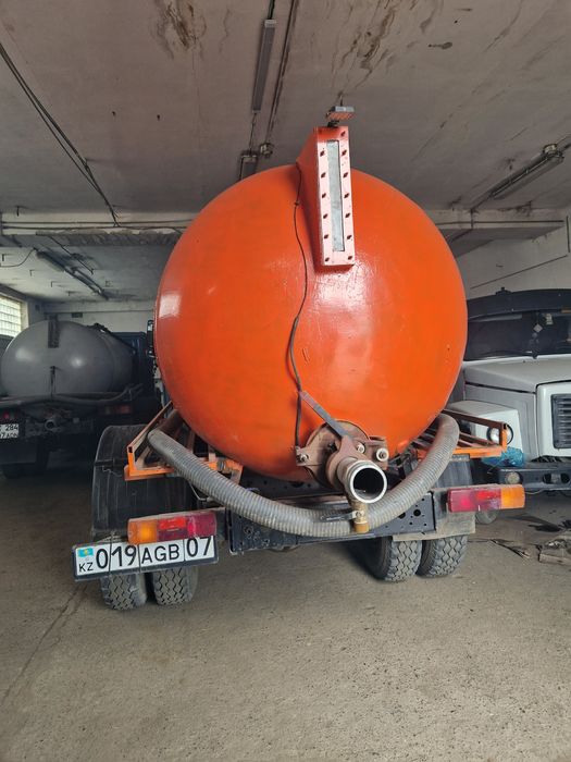 Зил асенезатор 8кубовый