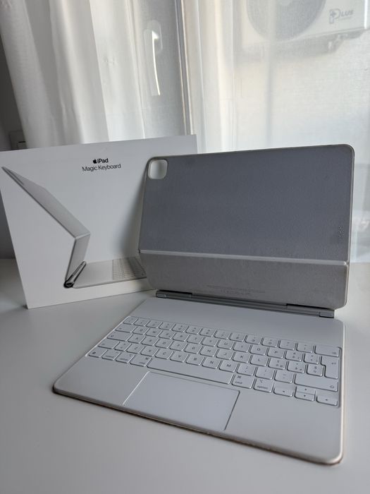 Ipad pro 3 12.9 inch 64 GB, Magic Keyboard, Apple pencil 2