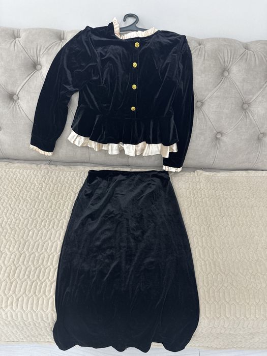 Одежда б/у по 1000тг 1 шт