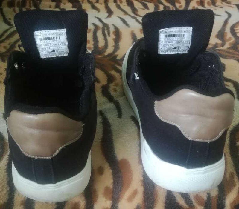 Продавам оригинални черни маратонки USPA-U.S Polo Assn