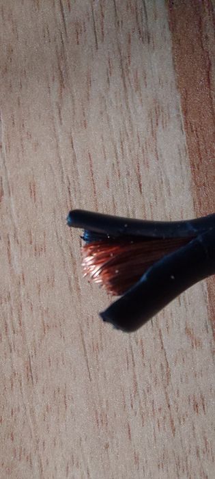 Кабель для акустика