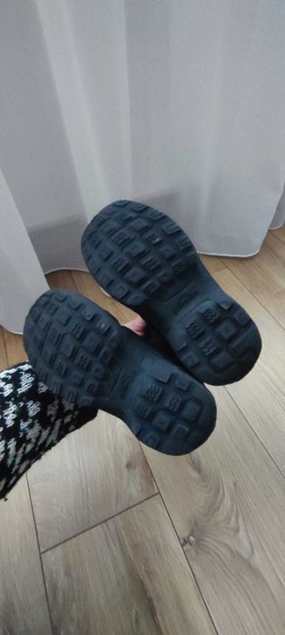 Ghete baieti, negre,  marimea 26, Quechua