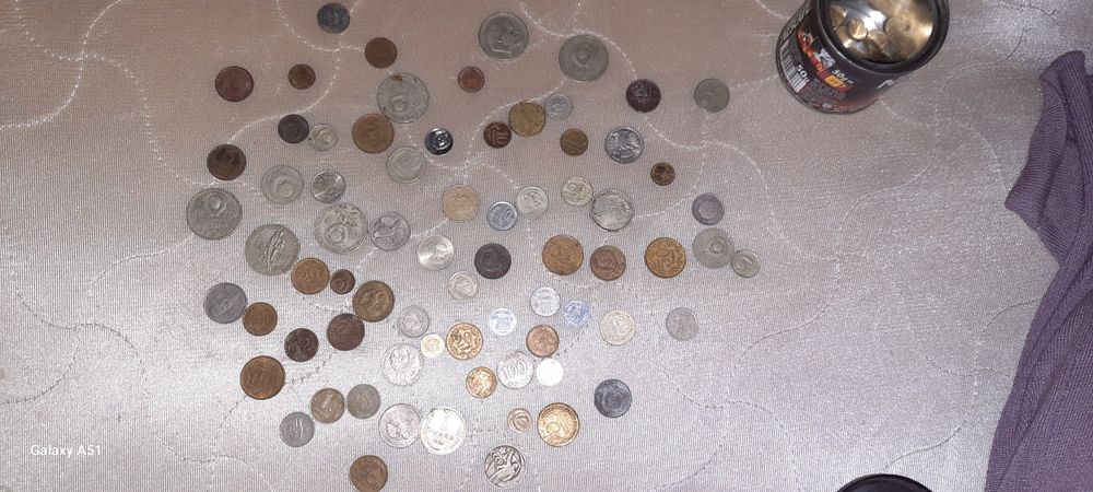 Продам коллекцию монет СССР и часть иностранных