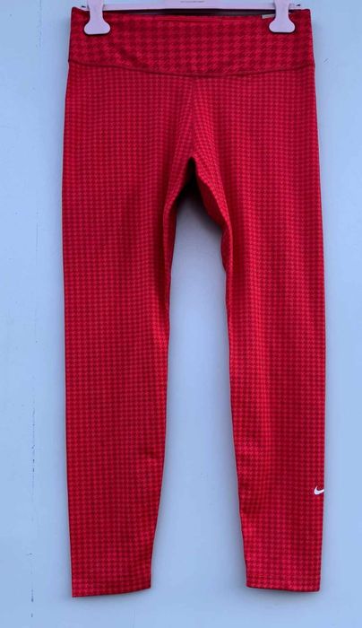 Nike оригинален дамски клин нов Л размер