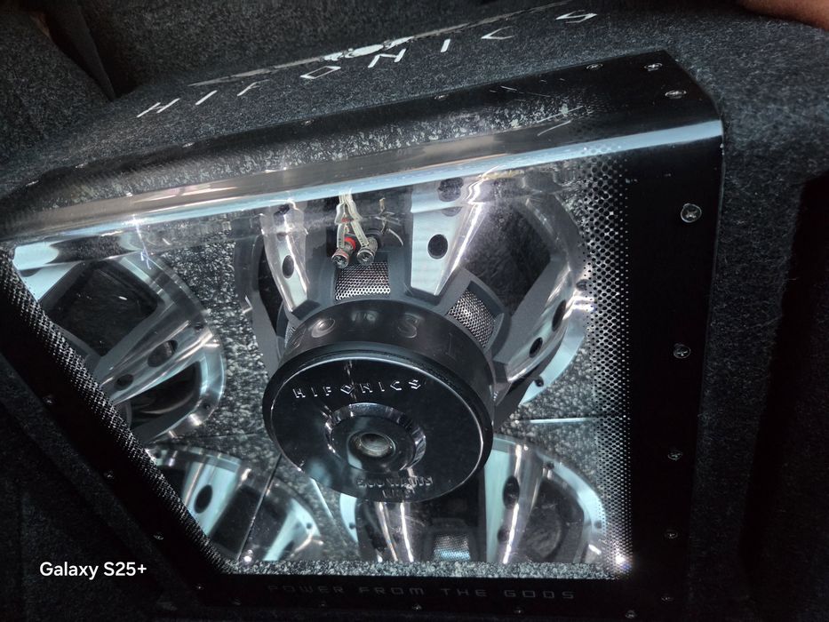 Бас каса Hifonics Zeus ZRX12BP