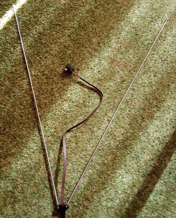 Антенна телевизионная телескопическая