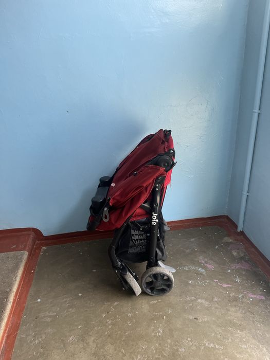 Детская каляска 6 кг