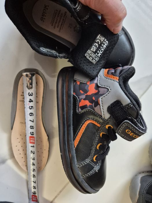 Боти и маратонки Geox Adidas Quechua