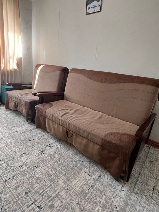 Срочно продам диван