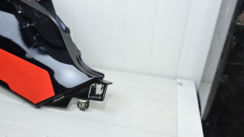 Carena Lateral Stanga BMW M1000XR S1000XR K69 2020 - 2025