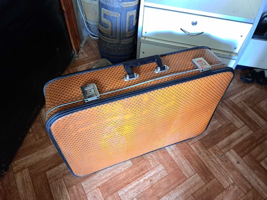 Чемоданы  из СССР .